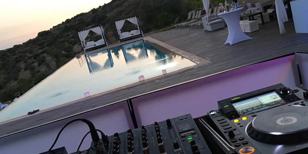 Party DJ for weddings up to three hours