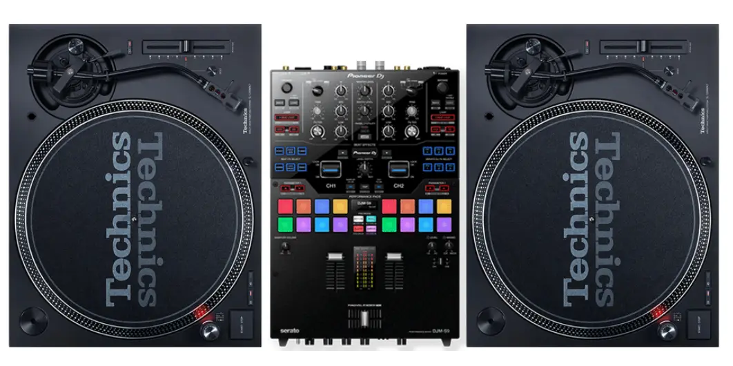 DJ Set Technics 1210 MK7 and DJM S9