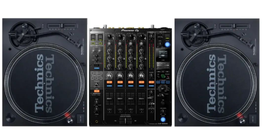 DJ Set Technics 1210 MK7 and DJM 900 Nexus 2